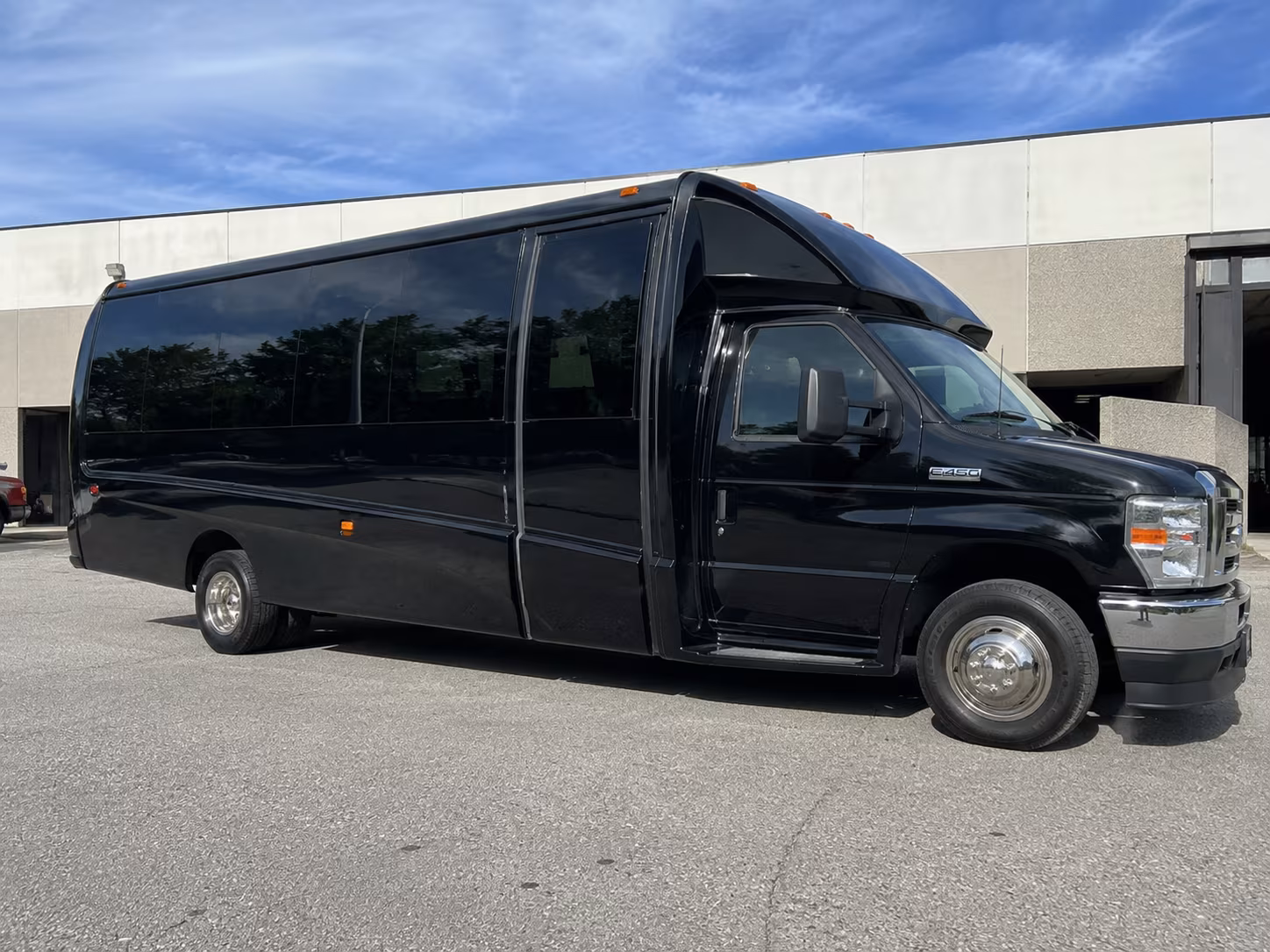 hamden airport transportation onboard seating