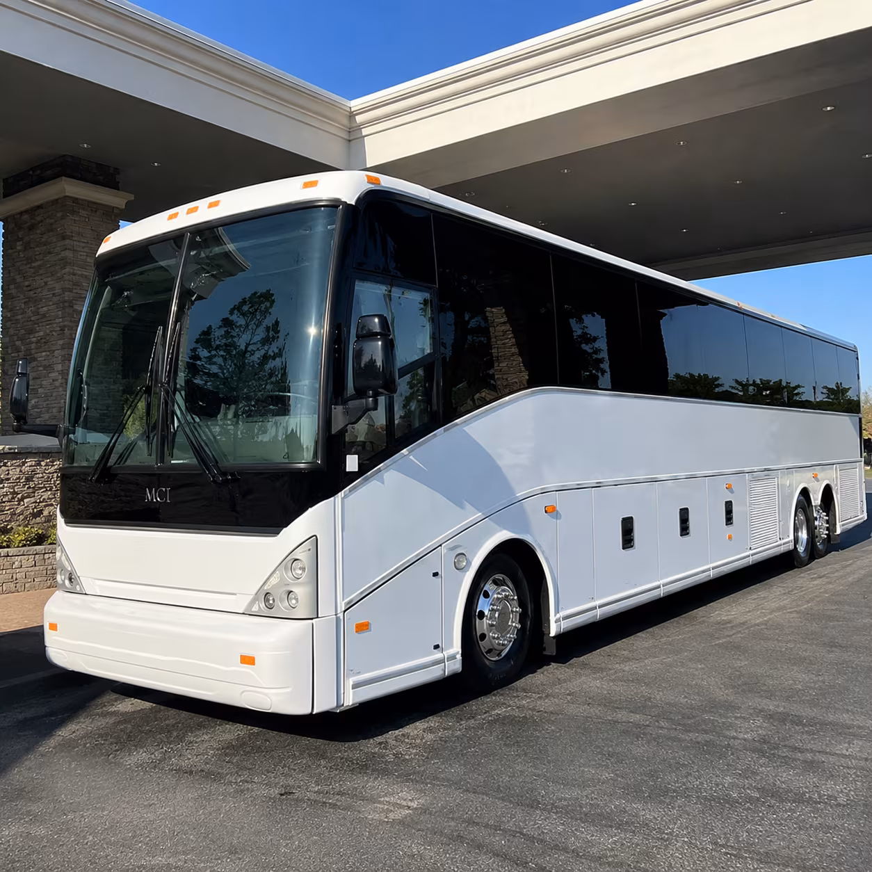 military shuttle buses between hamden and connecticut s key installations