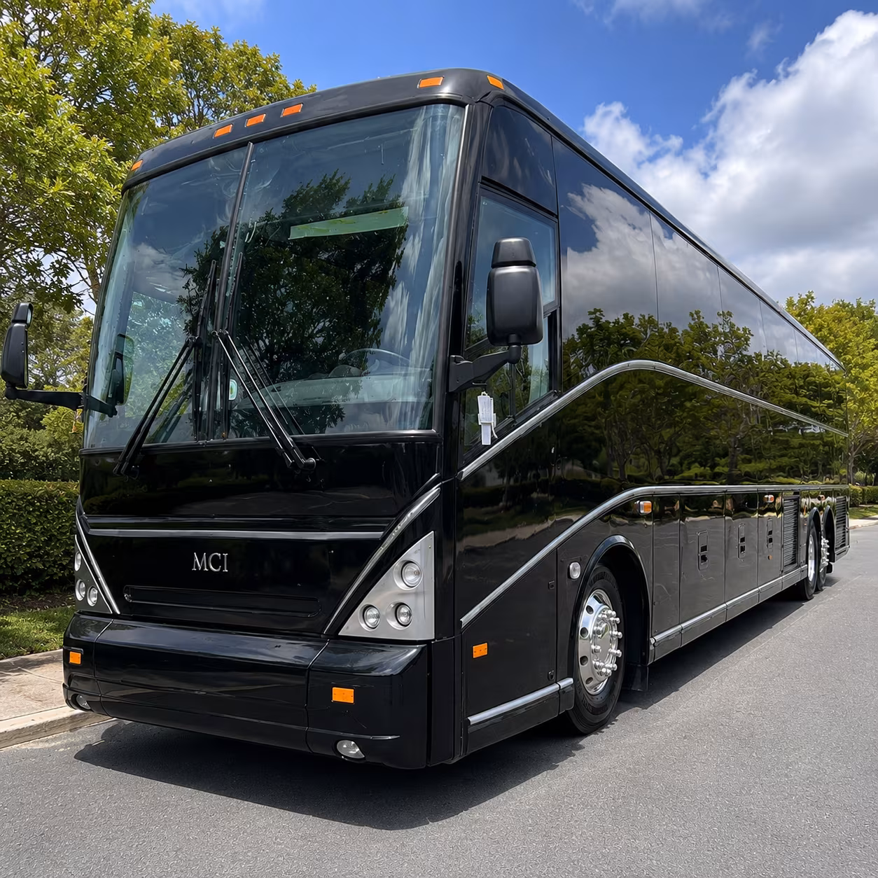 uconn huskies transportation from hamden to storrs and hartford